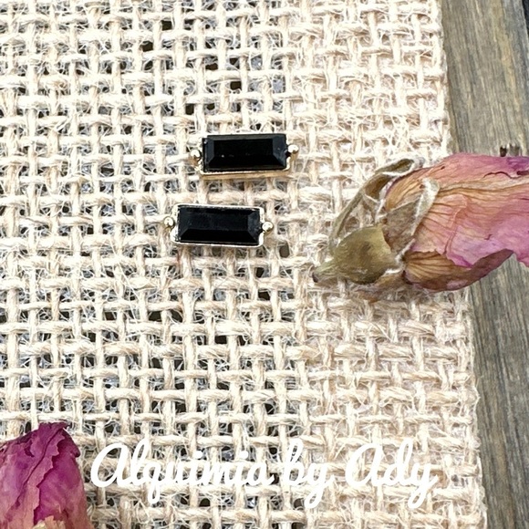 Gold black diamond style baguette statement stud earrings zirconia minimalist - Picture 1 of 5